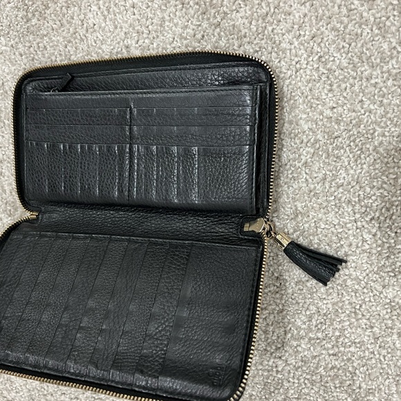 GUCCI TASSEL LARGE WALLET - Picture 8 of 13